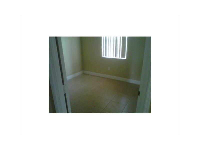 VILLAS AT CARMEL CONDO NO - Residential Lease