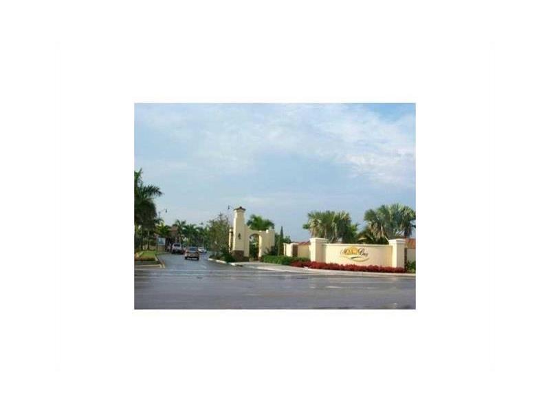 VILLAS AT CARMEL CONDO NO - Residential Lease