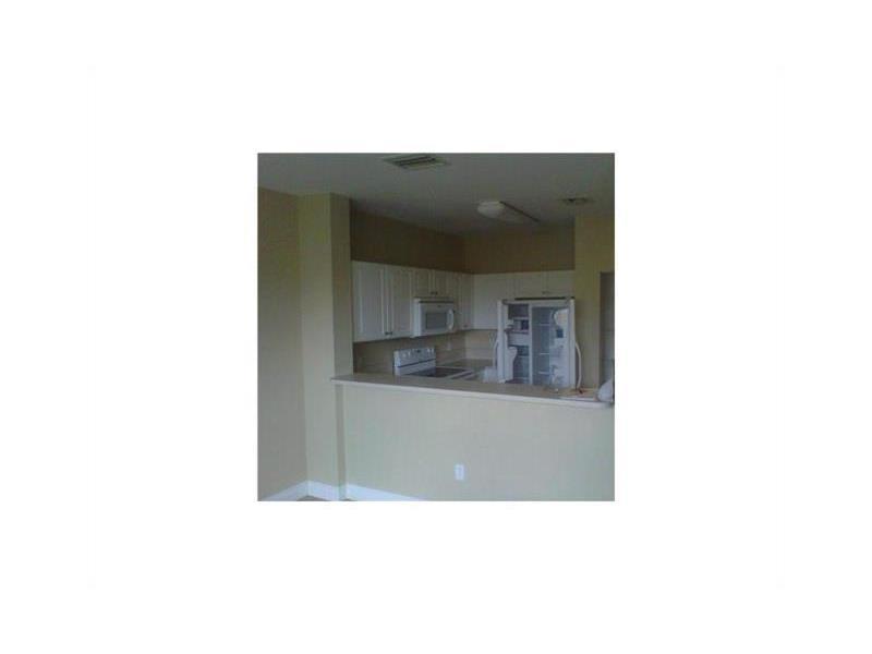 VILLAS AT CARMEL CONDO NO - Residential Lease