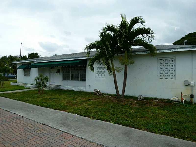 NORTH HOLLYWOOD 4-1 B - Residential