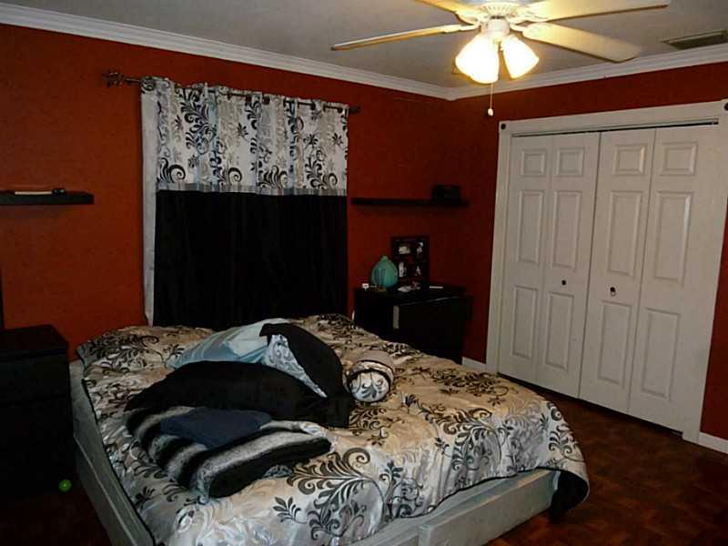 NORTH HOLLYWOOD 4-1 B - Residential