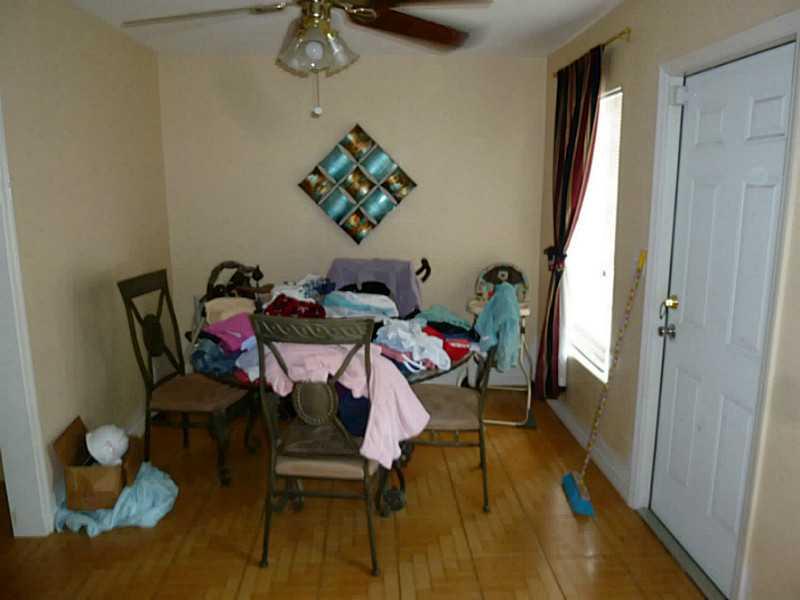 NORTH HOLLYWOOD 4-1 B - Residential