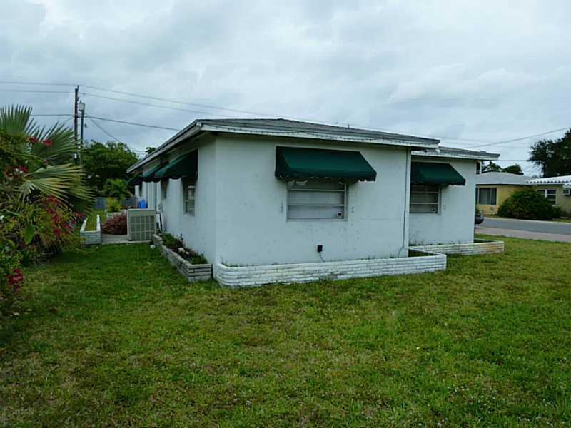 NORTH HOLLYWOOD 4-1 B - Residential