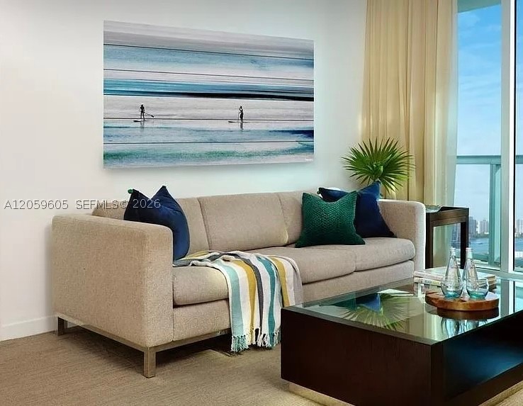SOLE CONDO - Residential