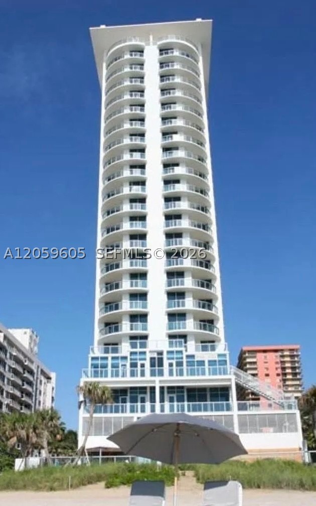 SOLE CONDO - Residential