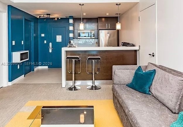 SOLE CONDO - Residential