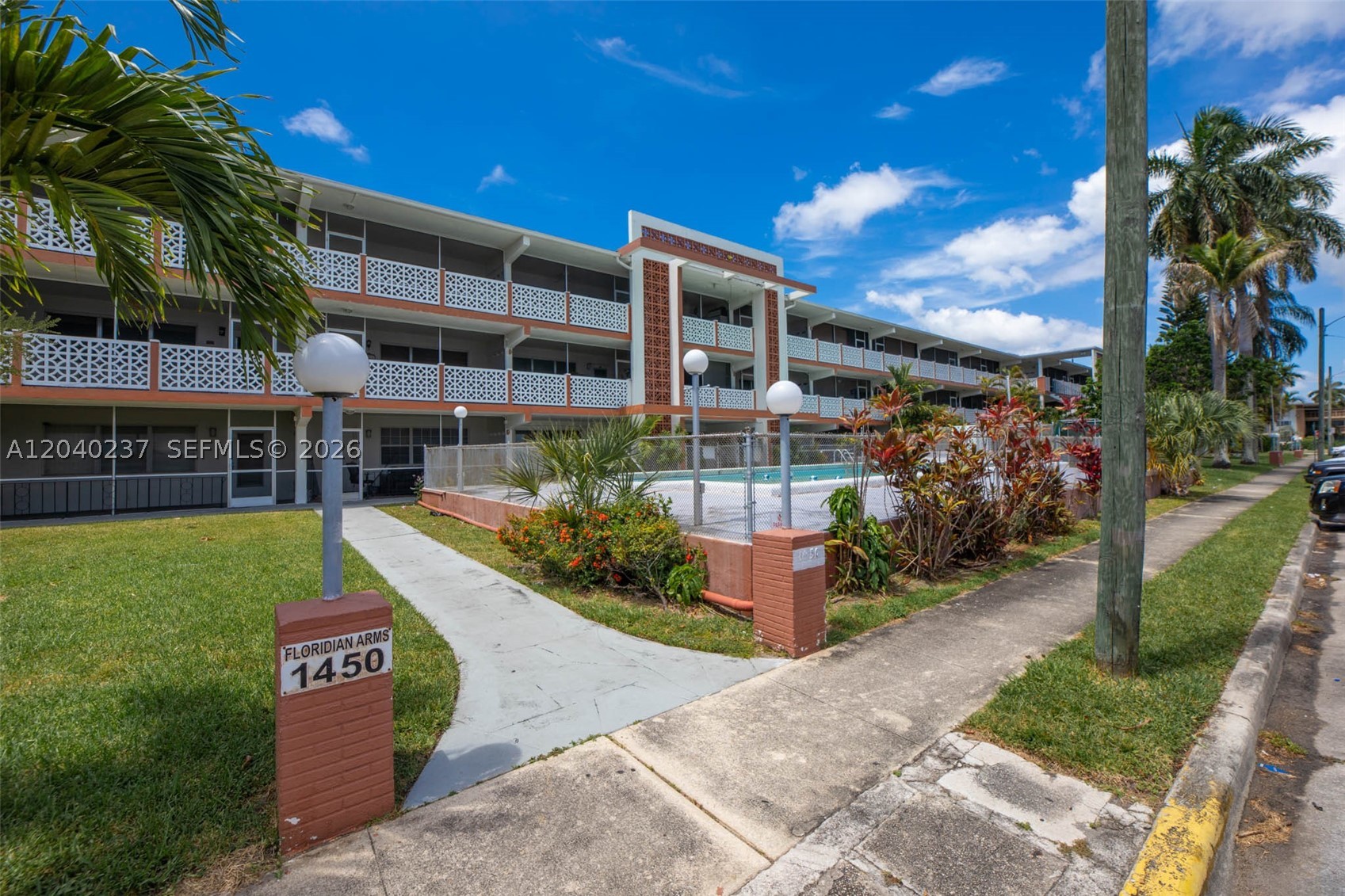 FLORIDIAN ARMS CONDO - Residential