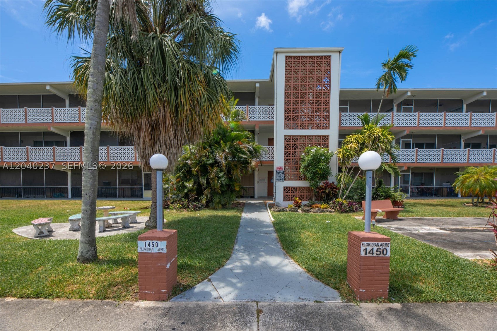 FLORIDIAN ARMS CONDO - Residential