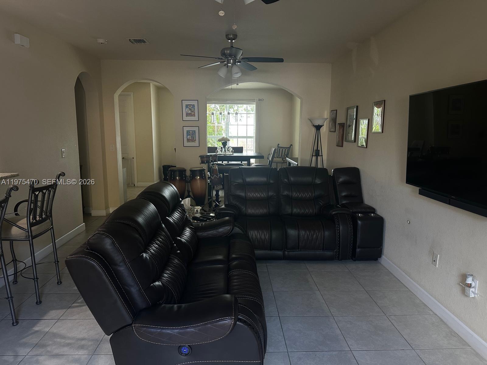 KENDALL COMMONS TOWNHOMES - Residential