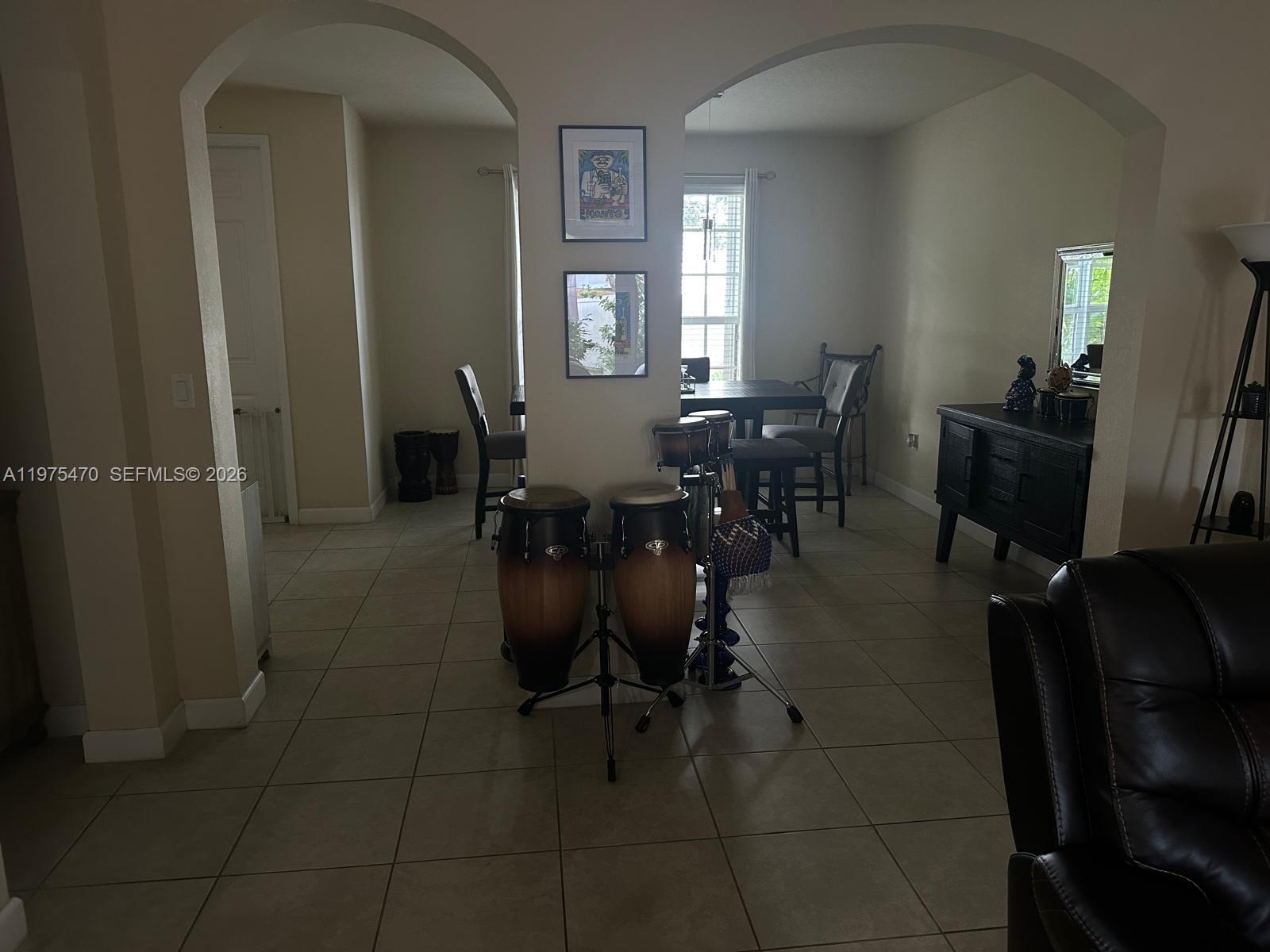 KENDALL COMMONS TOWNHOMES - Residential
