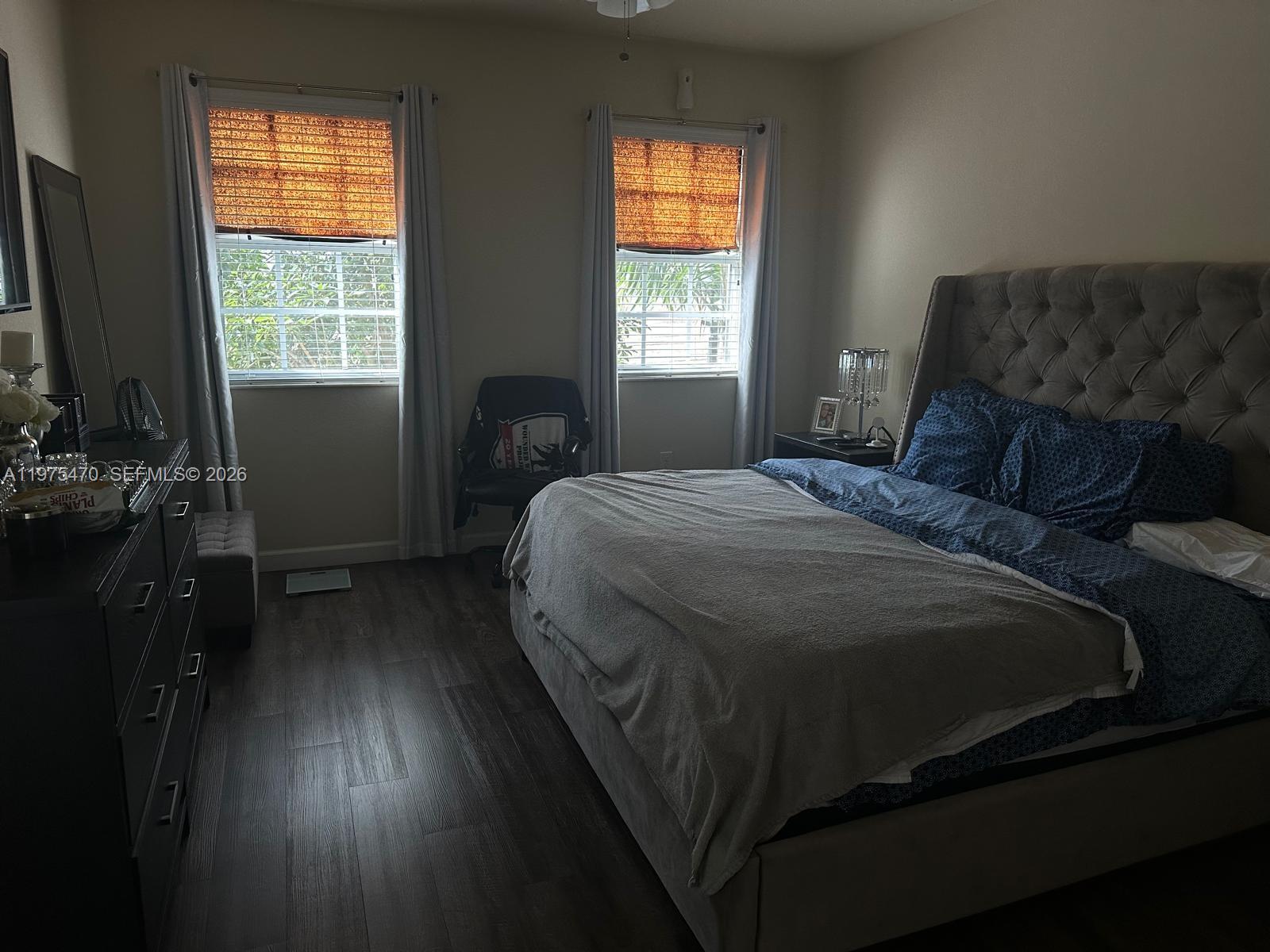 KENDALL COMMONS TOWNHOMES - Residential