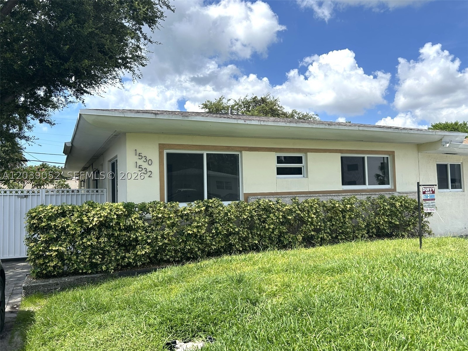 VISTA BISCAYNE - Residential Lease