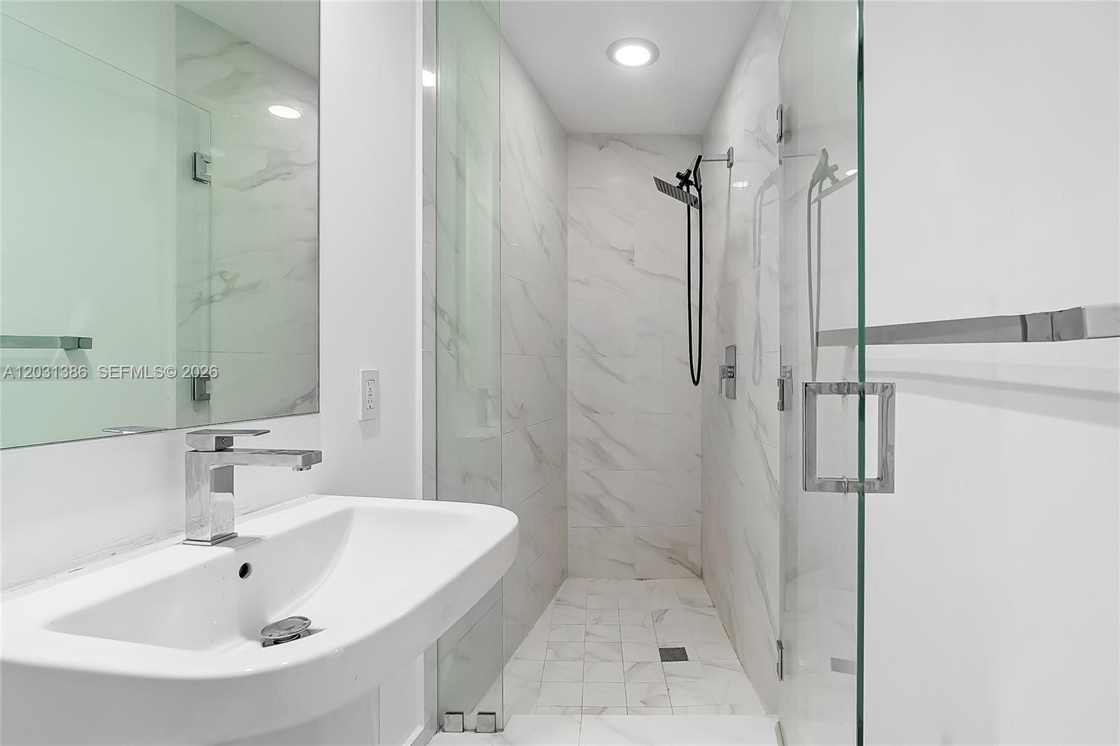 801 SMA RESIDENCES CONDO - Residential Lease