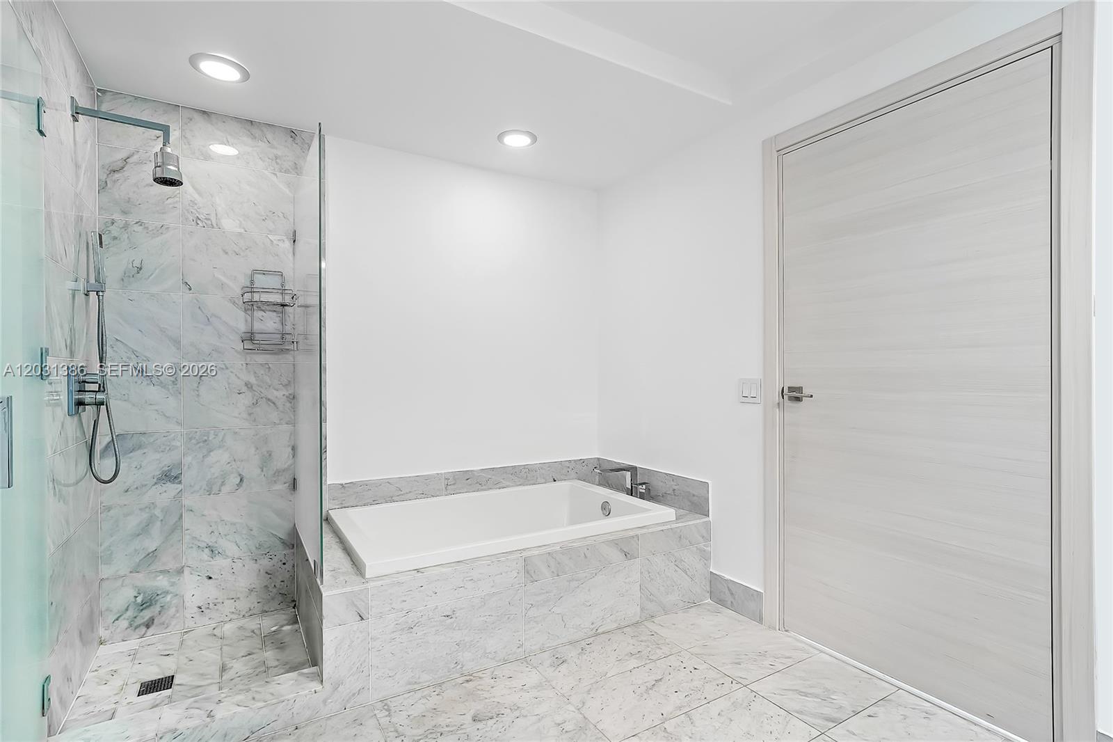 801 SMA RESIDENCES CONDO - Residential Lease