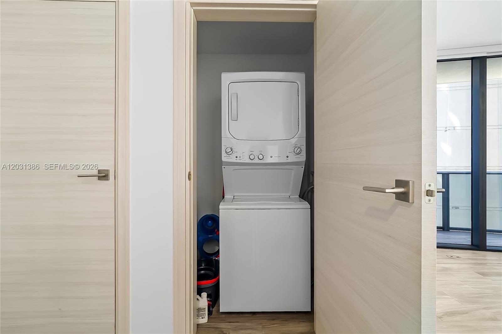 801 SMA RESIDENCES CONDO - Residential Lease