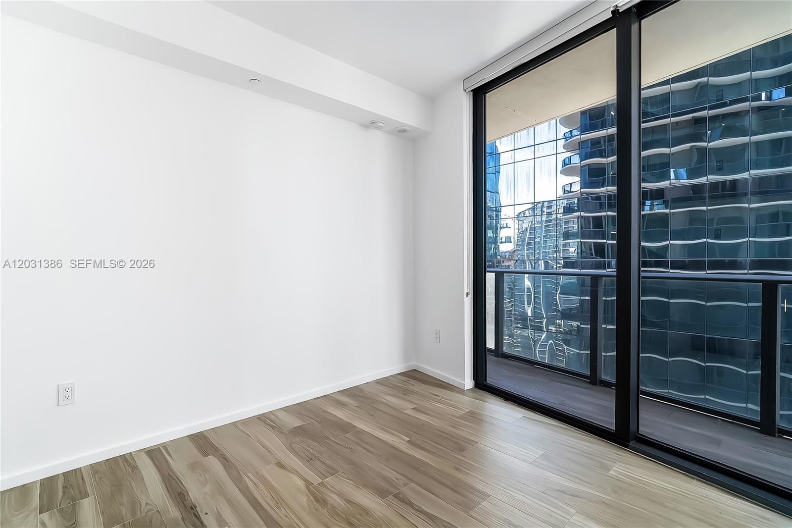 801 SMA RESIDENCES CONDO - Residential Lease