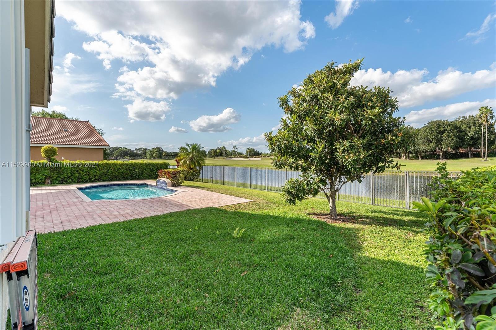 Weston Hills Grand Oaks - Residential Lease