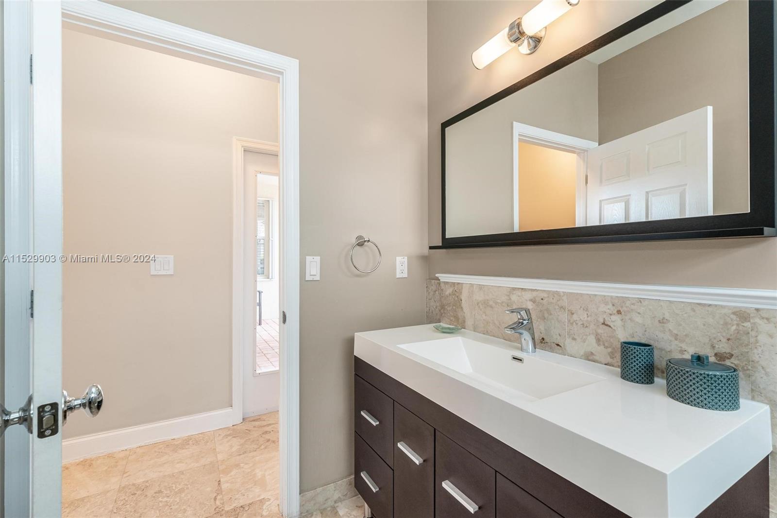 Weston Hills Grand Oaks - Residential Lease