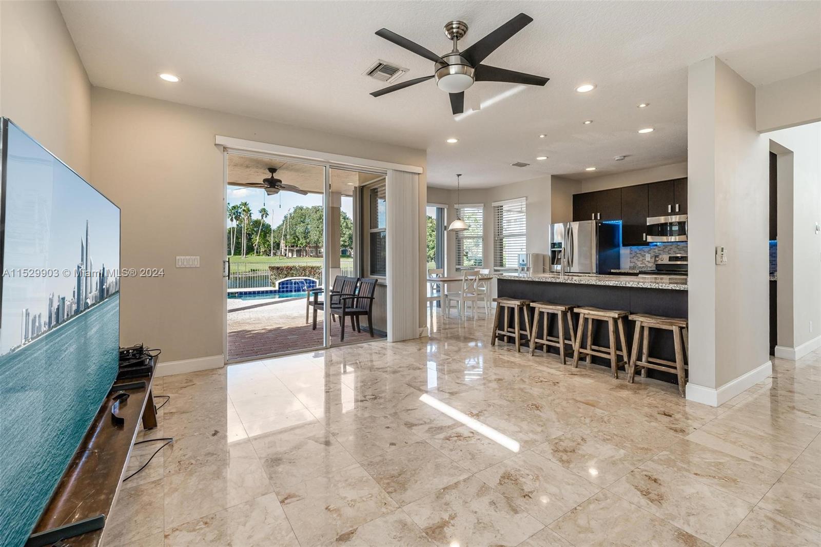 Weston Hills Grand Oaks - Residential Lease