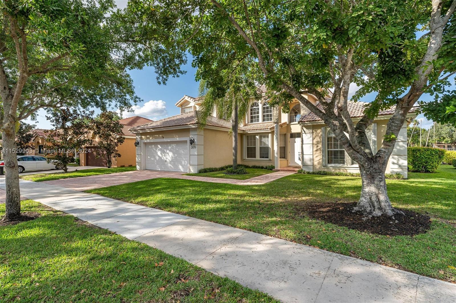 Weston Hills Grand Oaks - Residential Lease