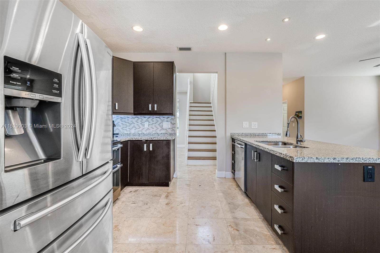 Weston Hills Grand Oaks - Residential Lease