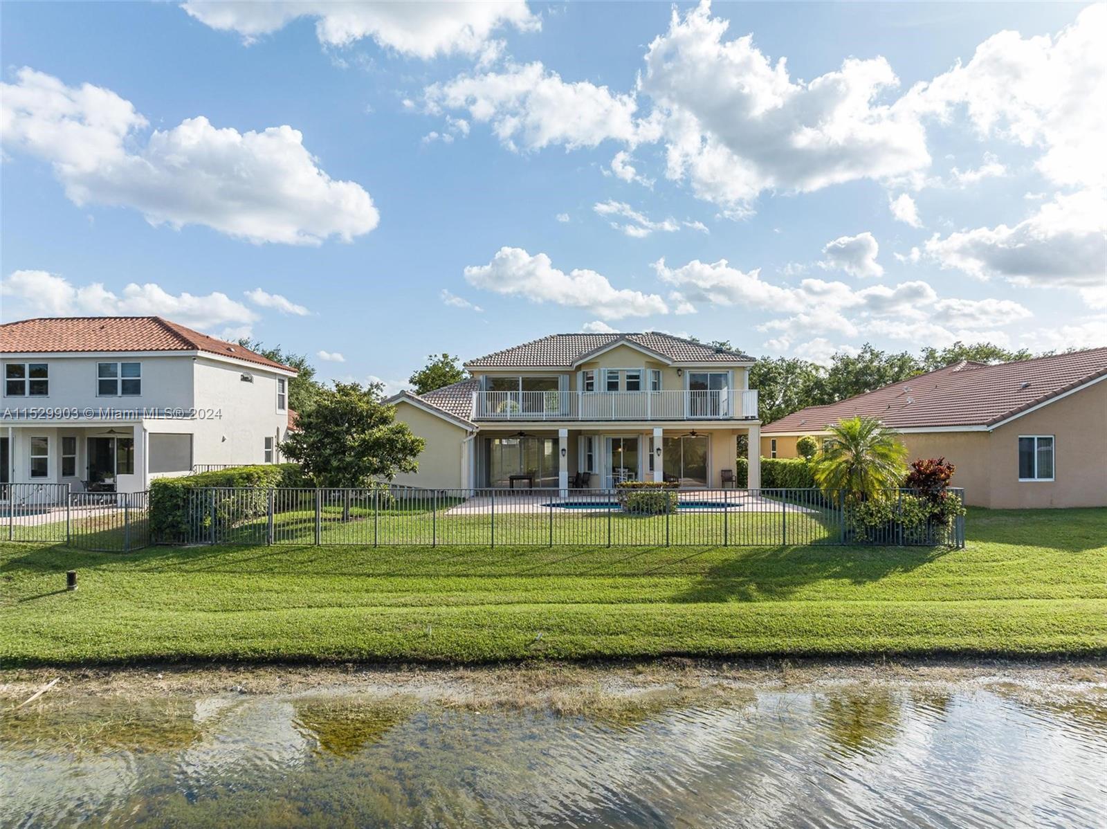 Weston Hills Grand Oaks - Residential Lease