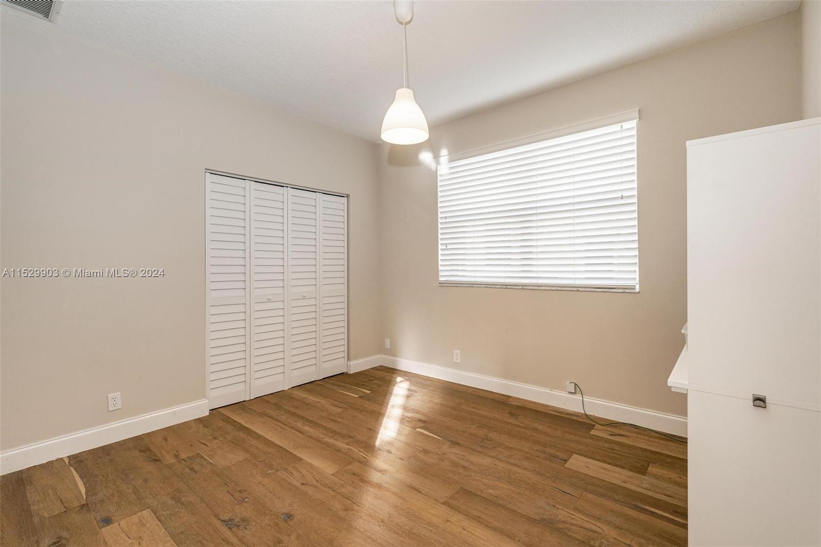 Weston Hills Grand Oaks - Residential Lease