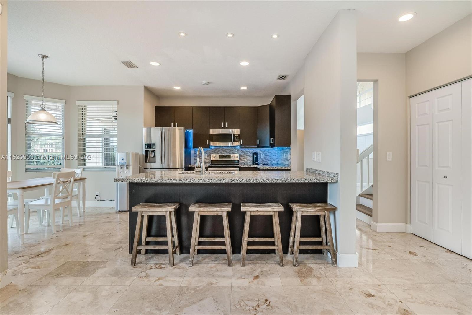 Weston Hills Grand Oaks - Residential Lease