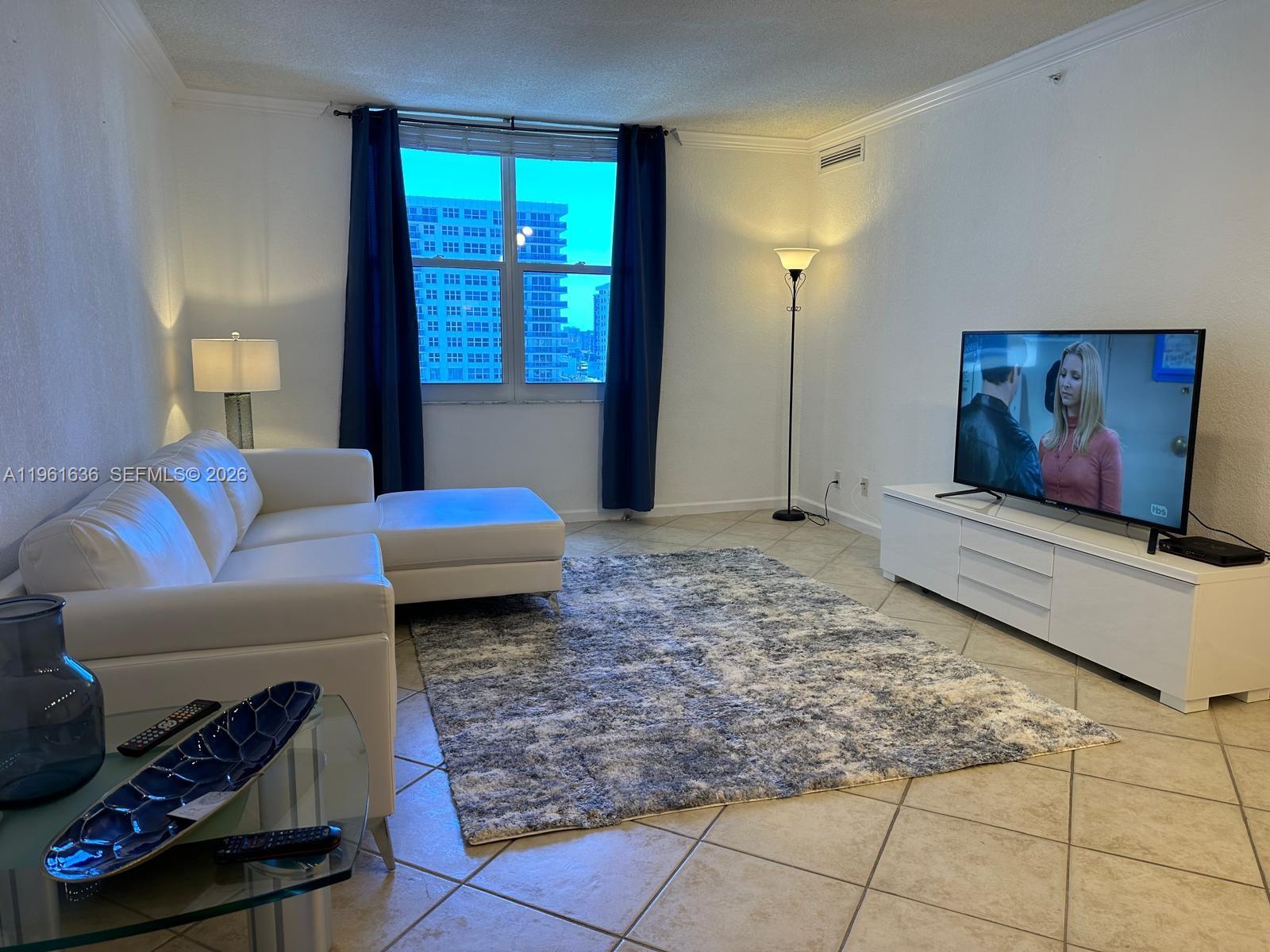 WAVE CONDO - Residential