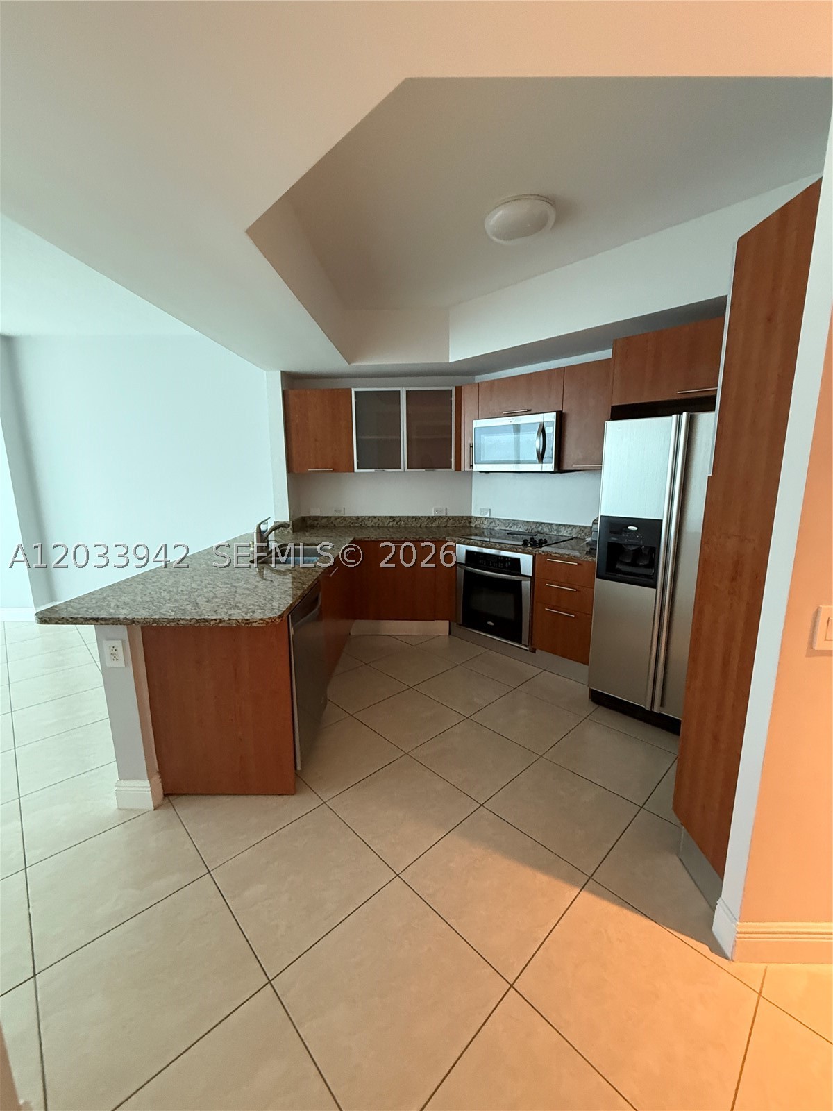 PLATINUM CONDO - Residential Lease