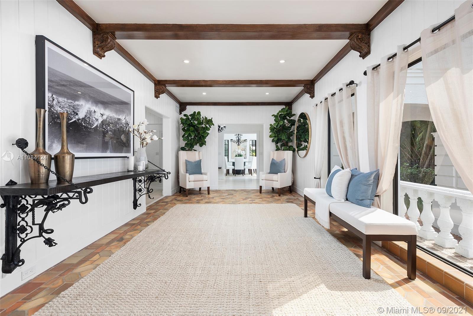 CORAL GABLES BISC BAY SEC - Residential