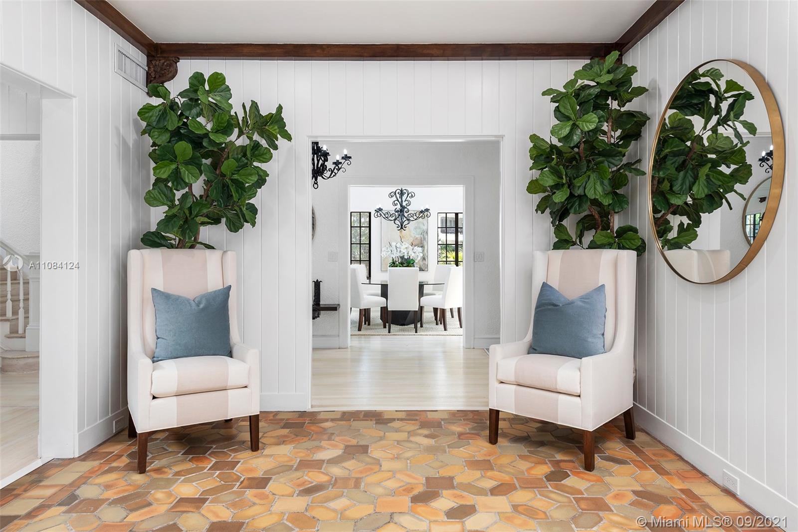 CORAL GABLES BISC BAY SEC - Residential