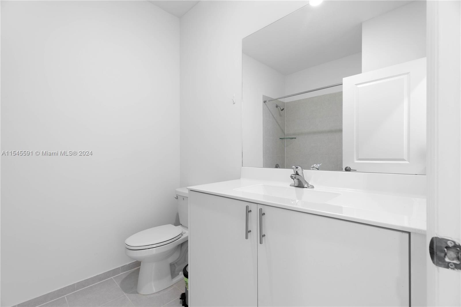 KEYS-GATE NO 1 - Residential Lease