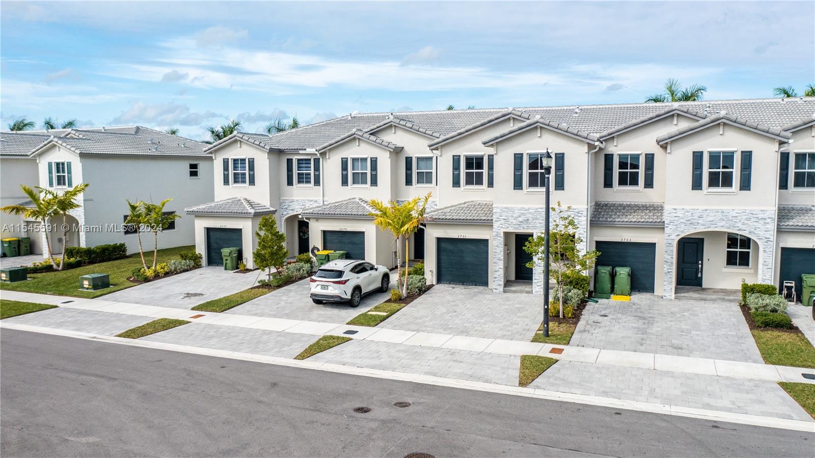 KEYS-GATE NO 1 - Residential Lease