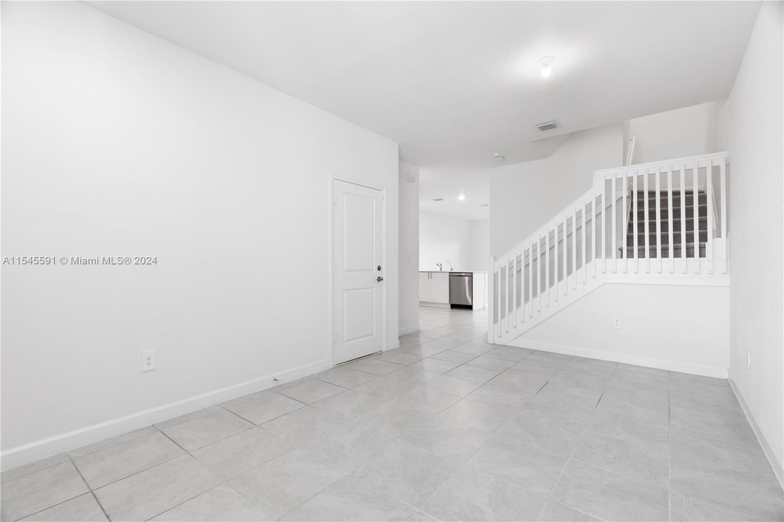KEYS-GATE NO 1 - Residential Lease