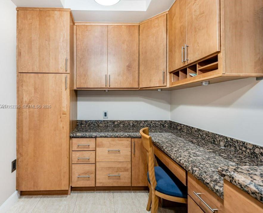 HILLCREST EAST NO 26 COND - Residential