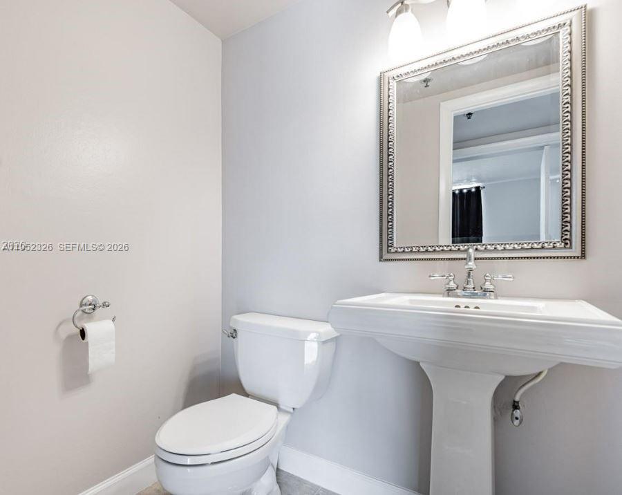 HILLCREST EAST NO 26 COND - Residential