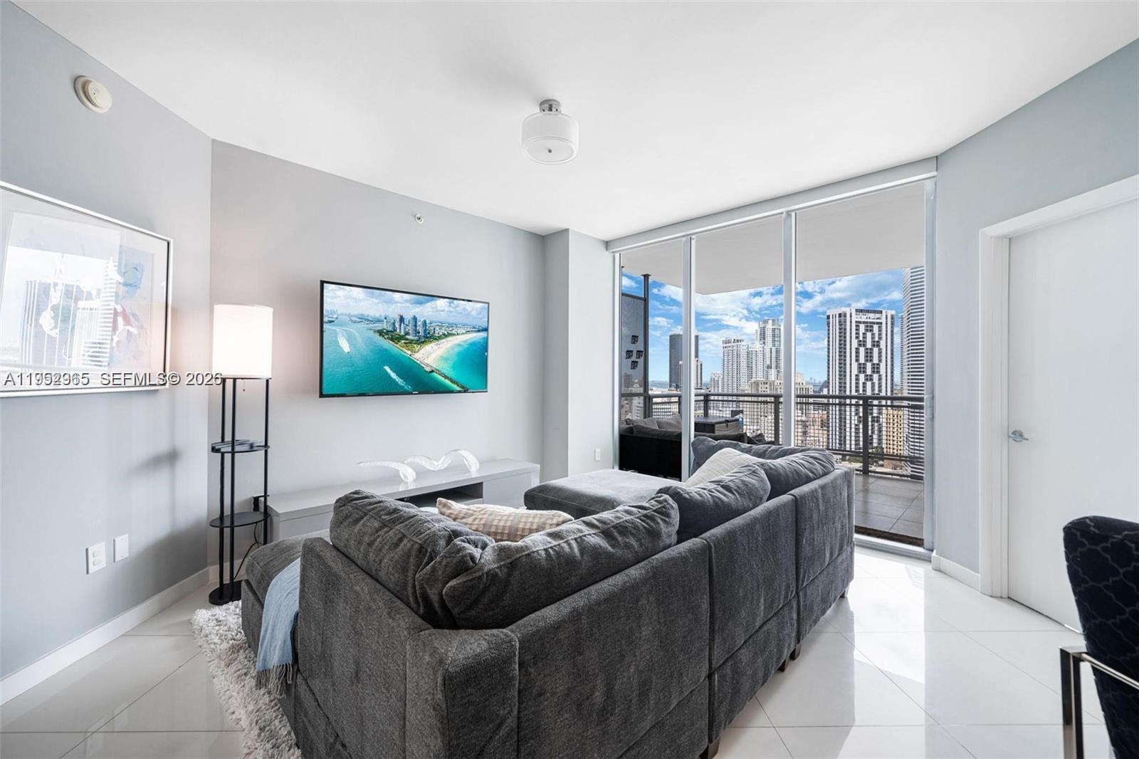 WIND CONDO - Residential
