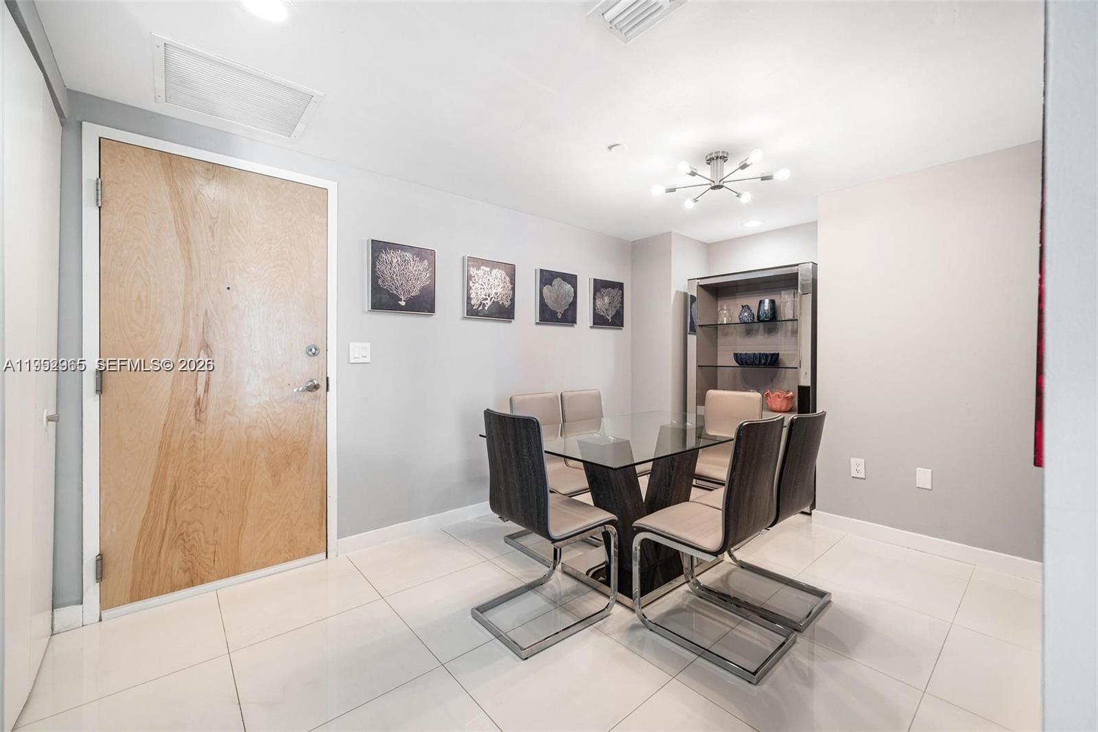 WIND CONDO - Residential