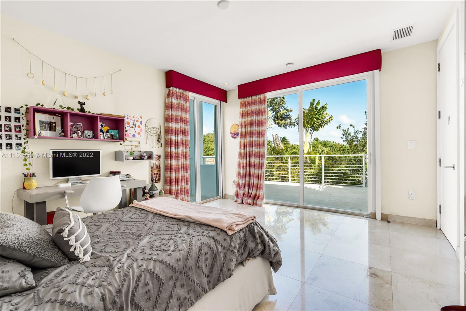 BISCAYNE KEY ESTATES - Residential