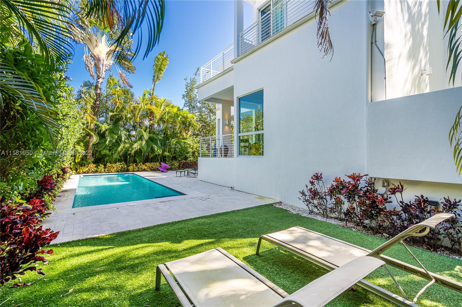 BISCAYNE KEY ESTATES - Residential