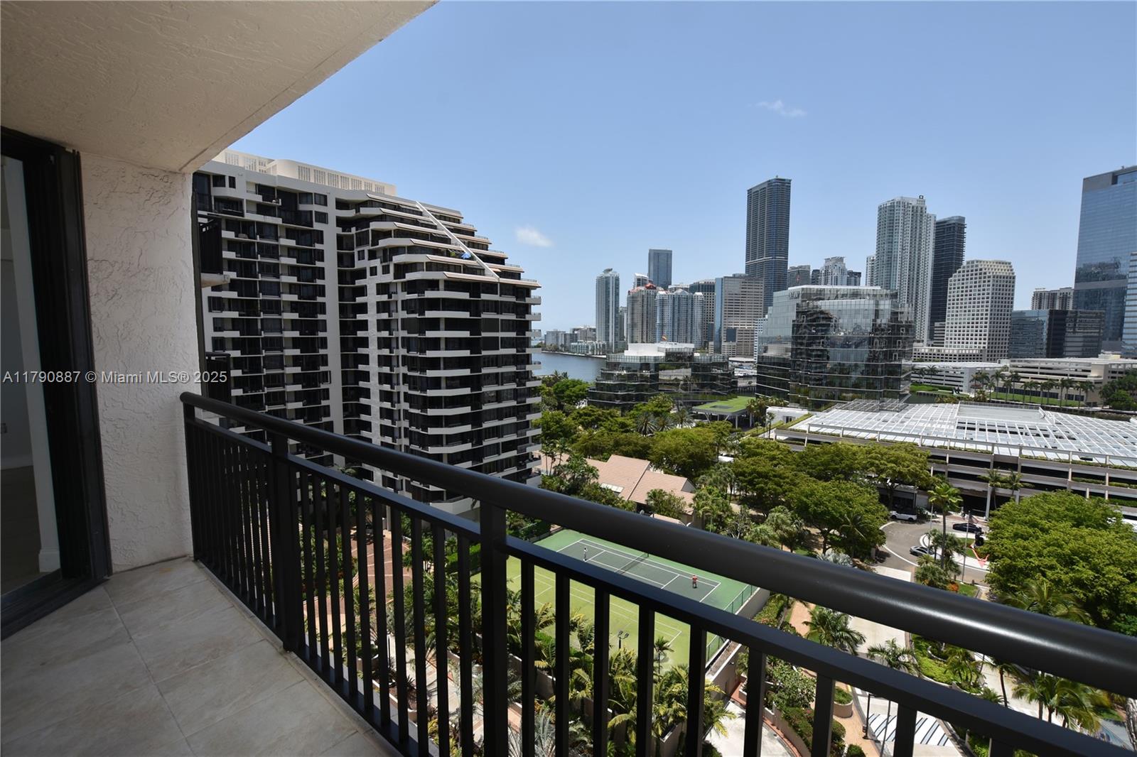 BRICKELL KEY II - Residential Lease
