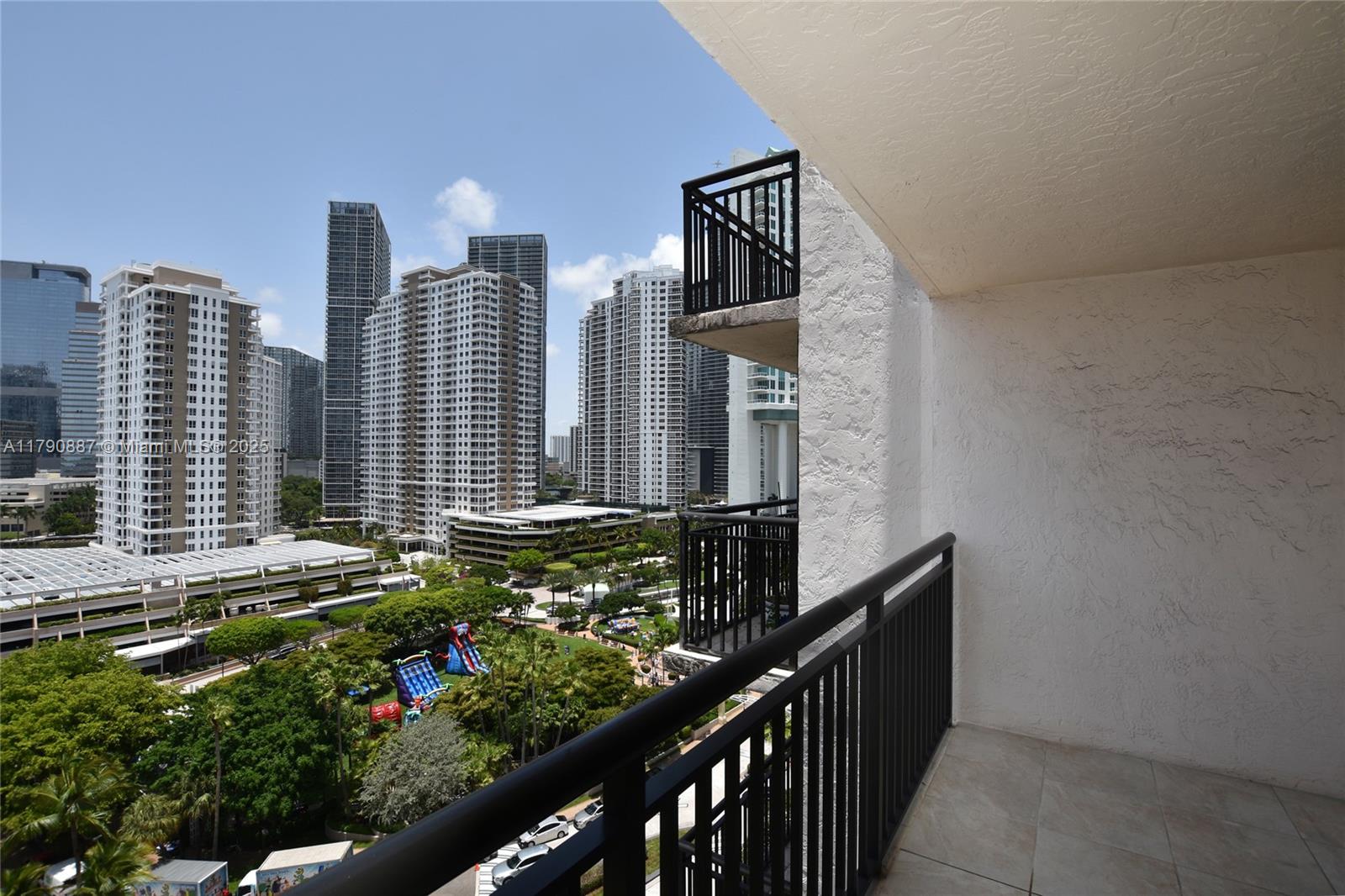 BRICKELL KEY II - Residential Lease