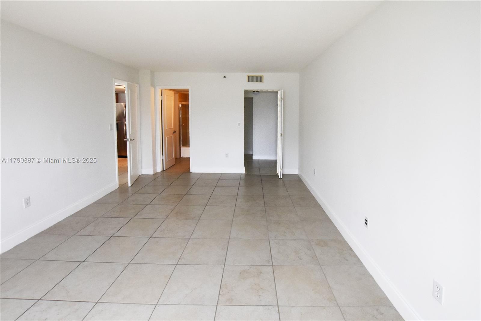 BRICKELL KEY II - Residential Lease