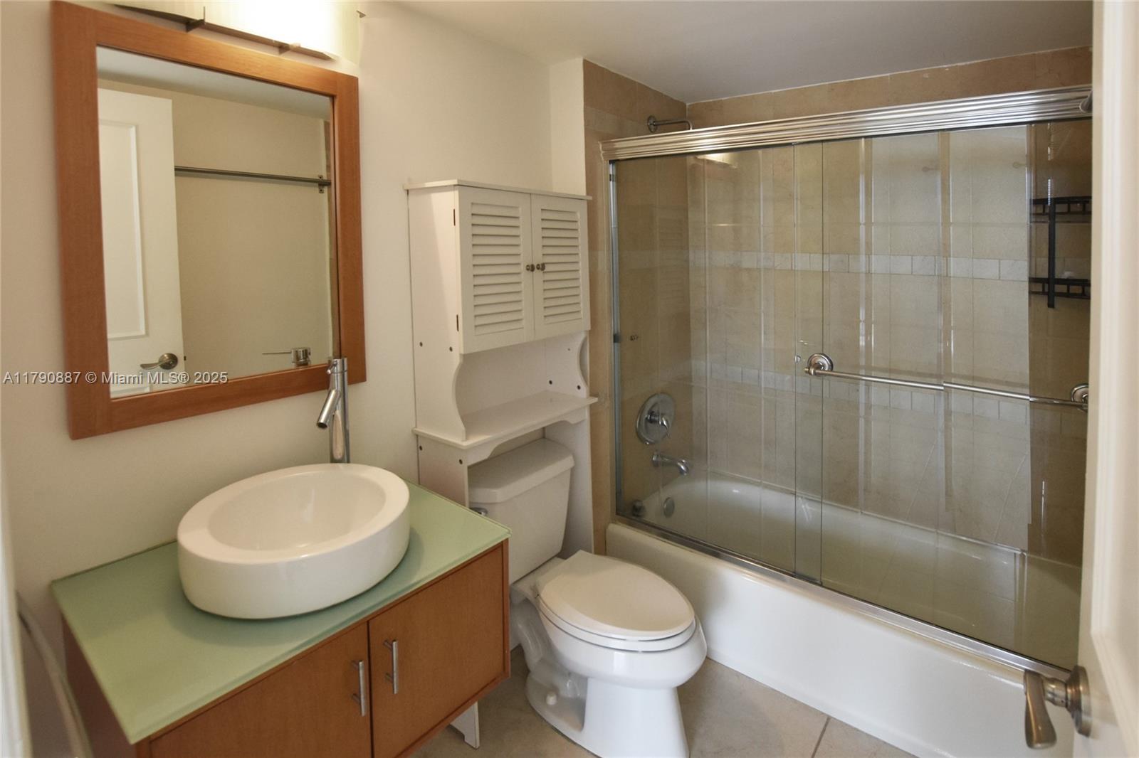 BRICKELL KEY II - Residential Lease
