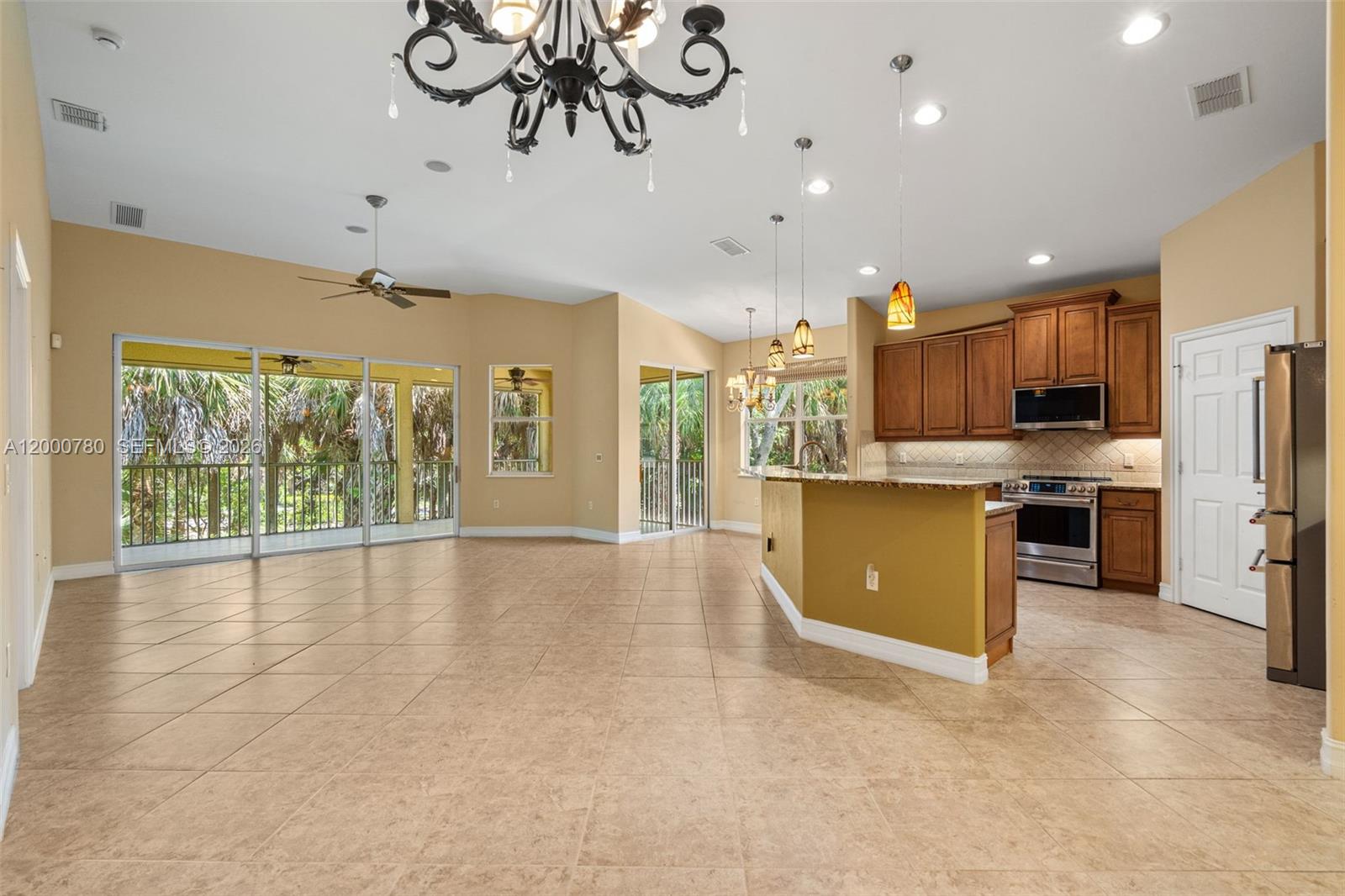 BIMINI BAY III AT TARPON B - Residential