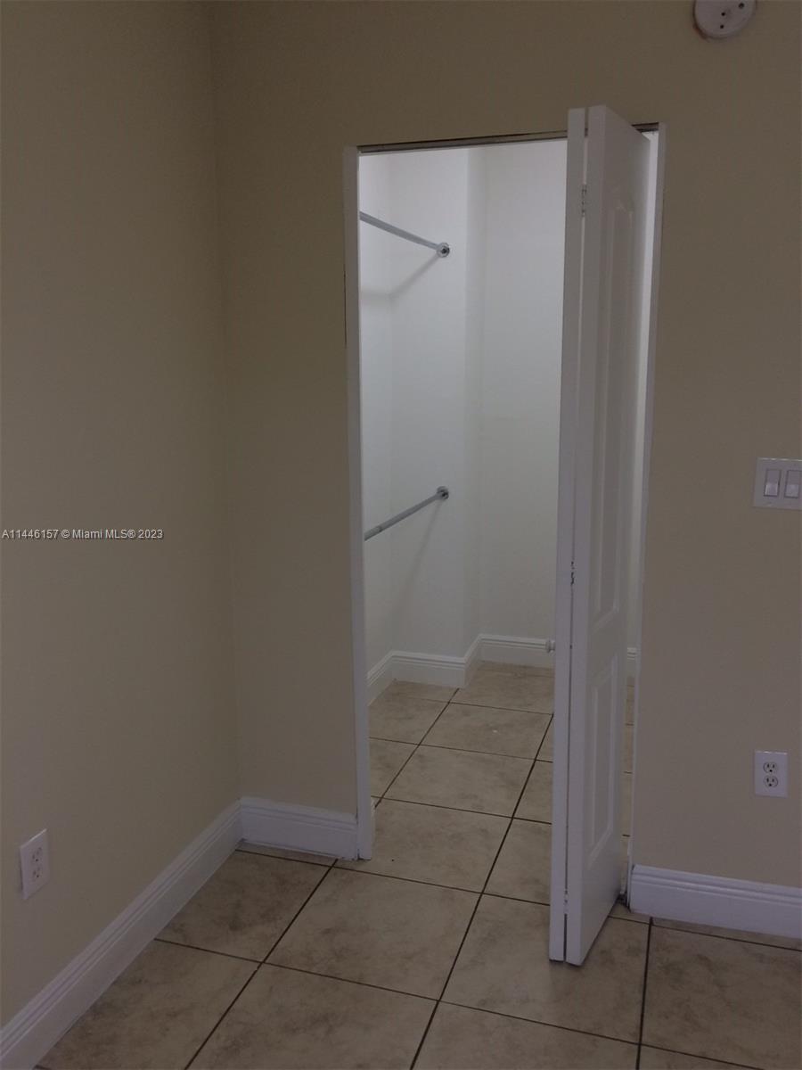 EXPO I CONDO - Residential Lease