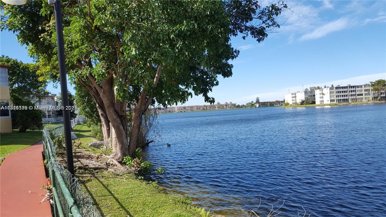 SKY LAKE GARDENS NO 2 CON - Residential
