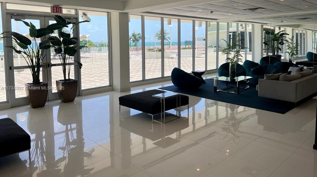 ARLEN BEACH CONDO - Residential Lease