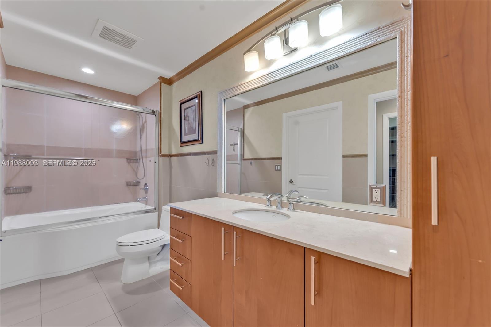 OCEAN MARINE YACHT CLUB C - Residential